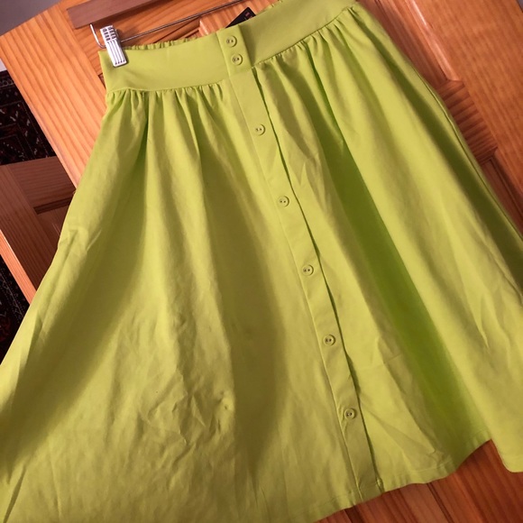 Skirt - Picture 3 of 3